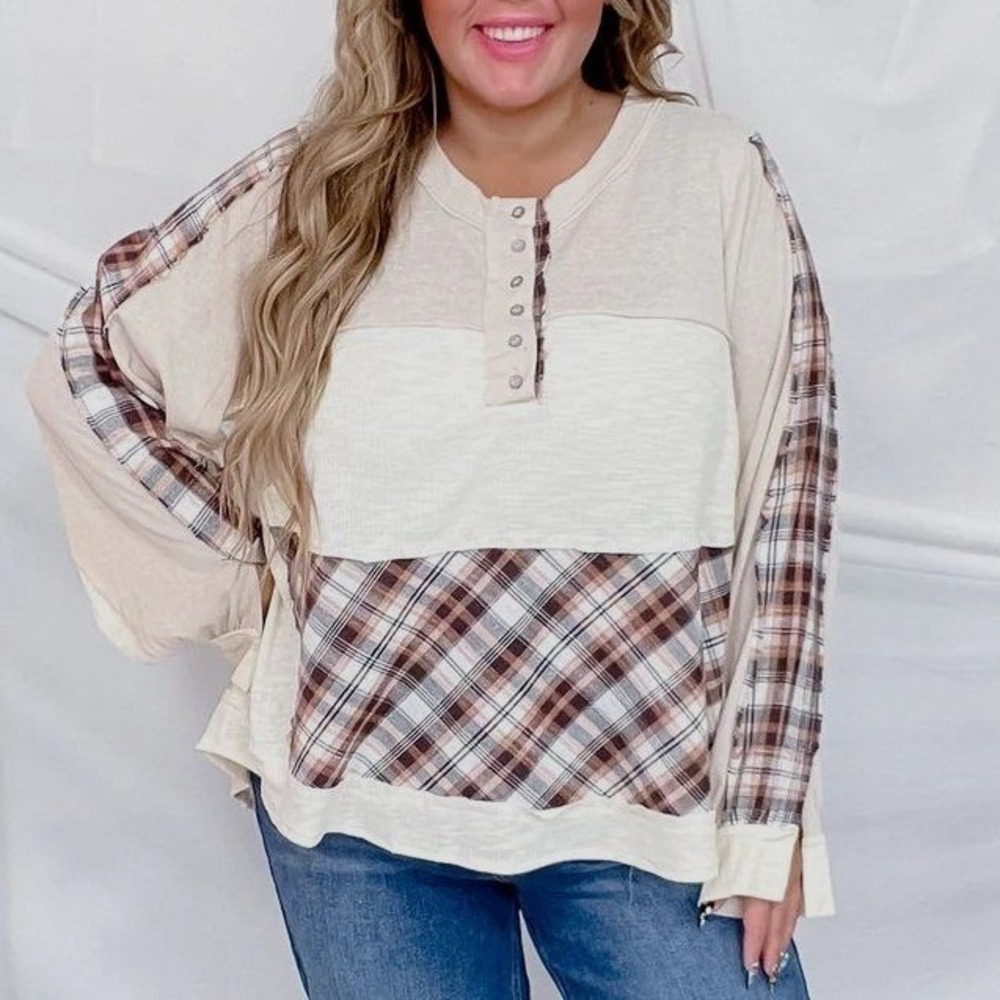 POL Natural Color Mixed Print Long Sleeve Henley Top Large